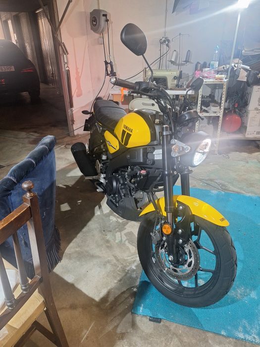 Moto yamaha xsr 125