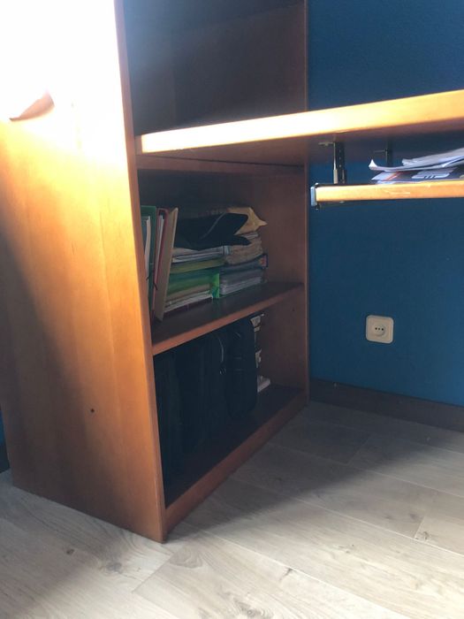 Secretaria com móvel