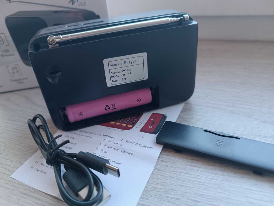 Портативний FM-радіо Bluetooth 5.0,  MP3-плеєр,TF-карти, USB НОВЕ