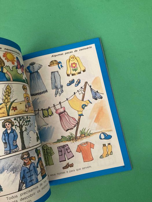 Livro Escola Primária Á nossa Volta Meio Físico e Social 1º Classe Anos 80 Porto Editora