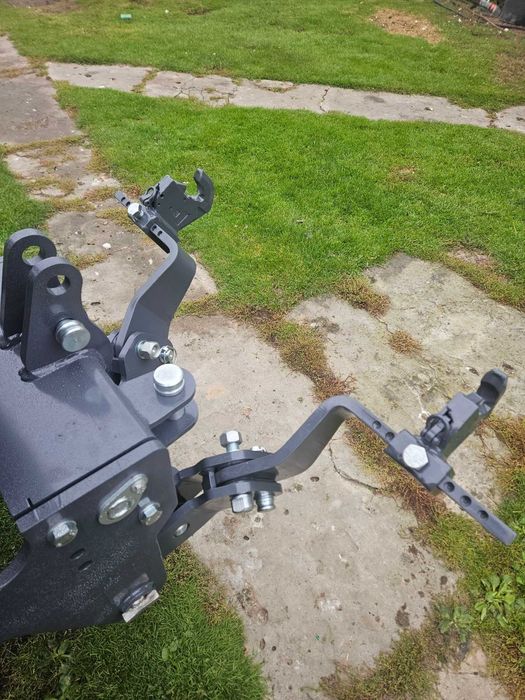 Przedni podnosnik TUZ Massey Ferguson II MF 3650s TUZ II