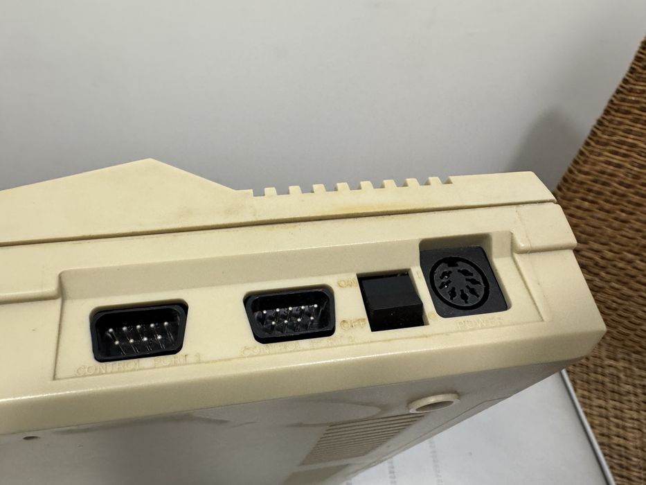 Commodore 64-C a funcionar
