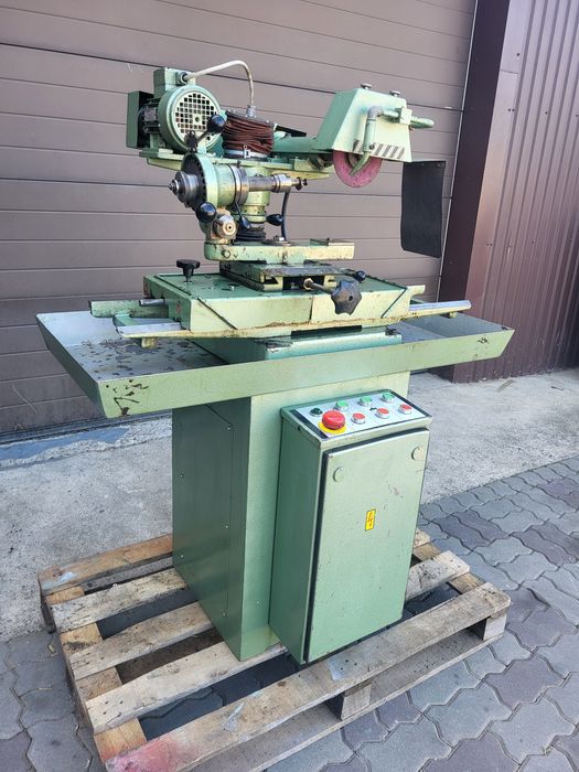 Заточний верстат Maco