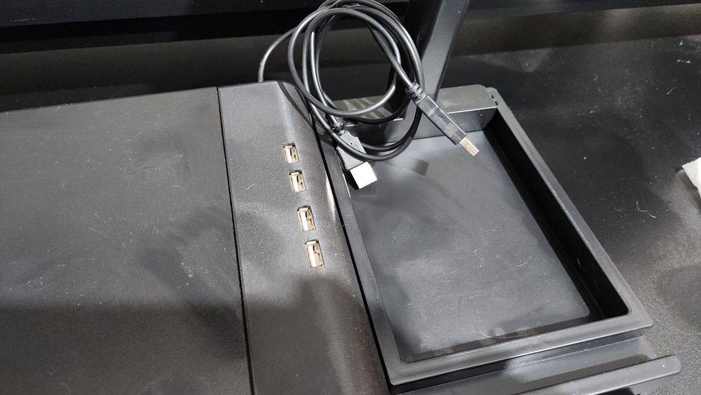 Monitor gaming com defeito + base