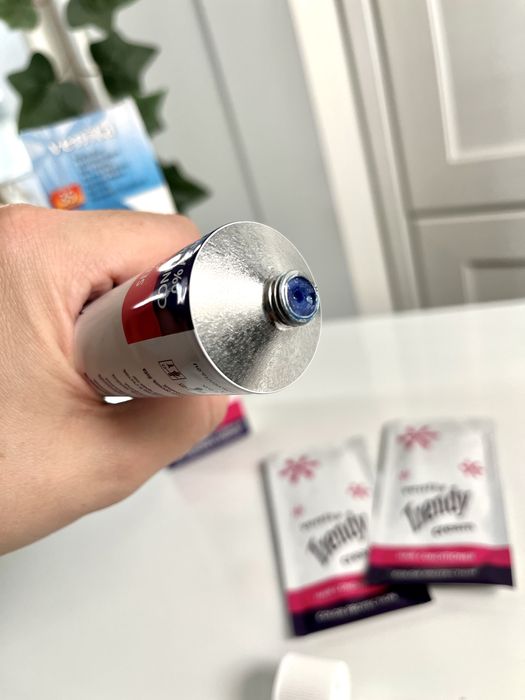 Máscara de coloração semipermanente azul