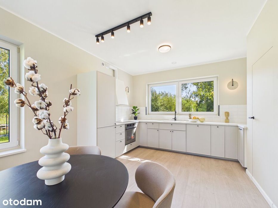 Duży dom 195 m² na wynajem, 6-7 sypialni | Urzut