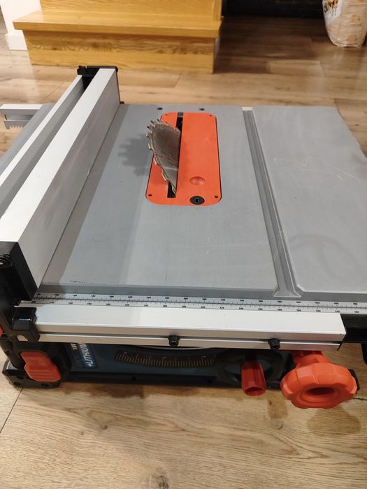 Pilarka stołowa Erbauer ETS18-LI-210 210mm 18V