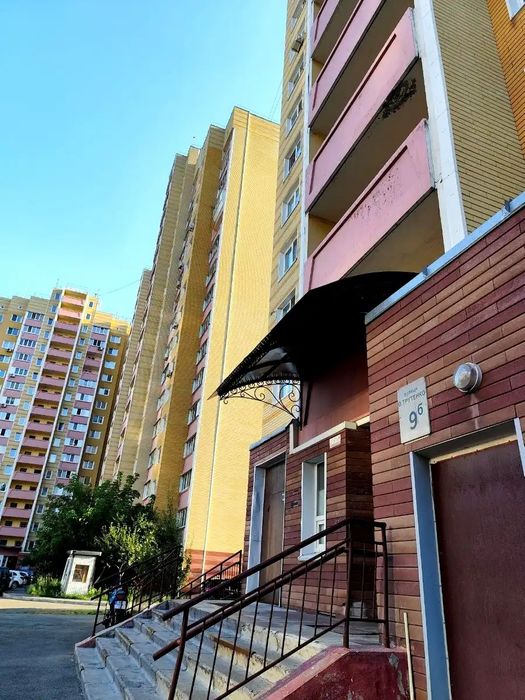 2-кімн. Максимовича/ Трутенко,9Б метро Васильківська