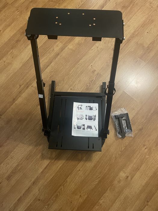 Складная подставка для игрового руля