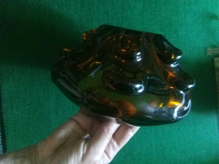 Продаю конфетницу ( чешск.стекло) и графины (временСССР)_от200грн.