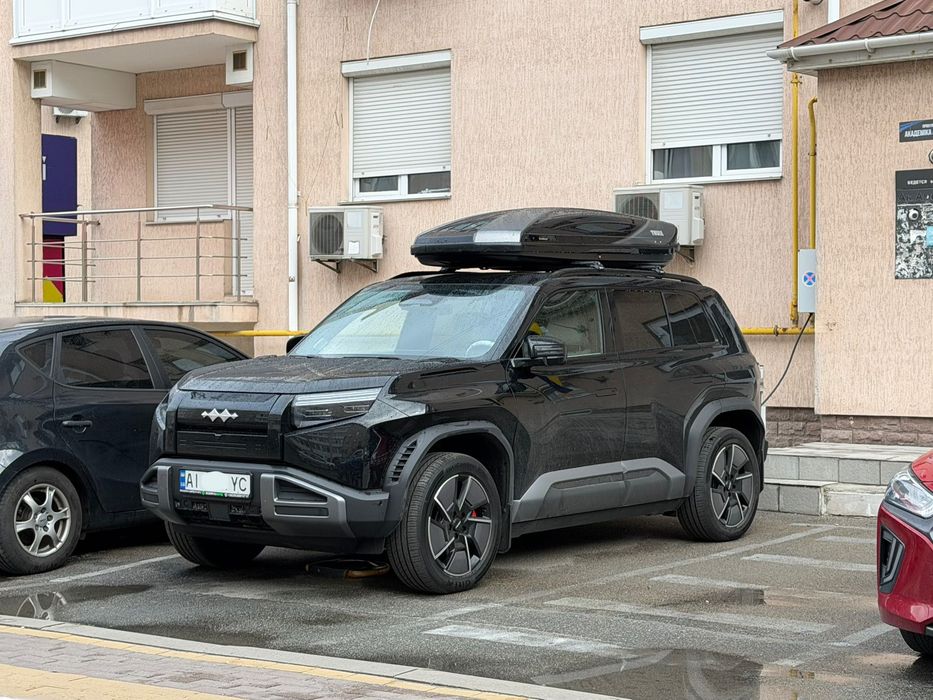 Поперечини на дах китайських авто Thule багажник рейлінги