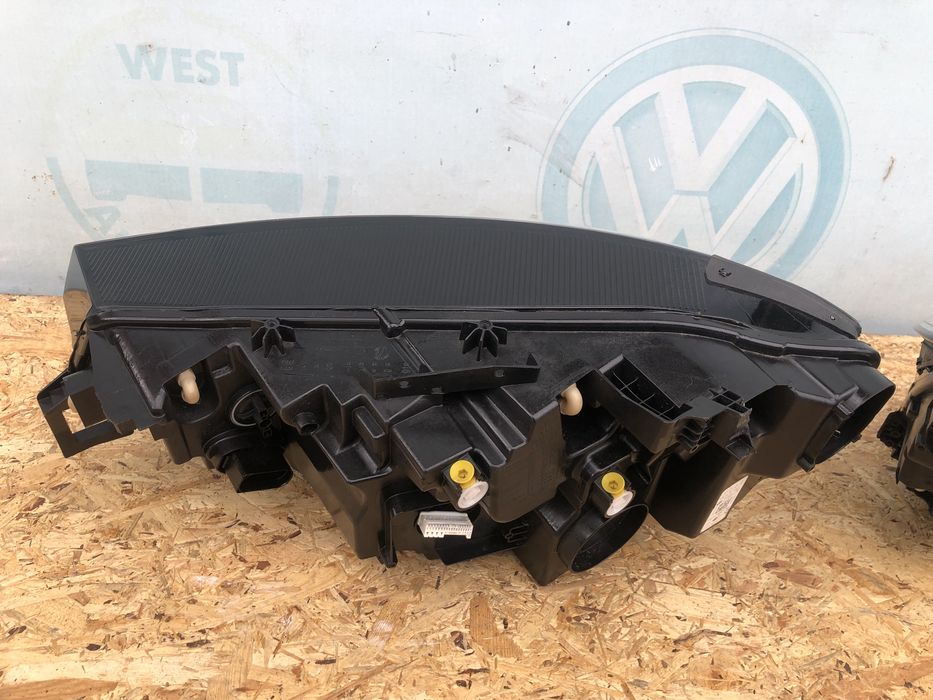 Фара фары VW ID4 11B941005 11B941006