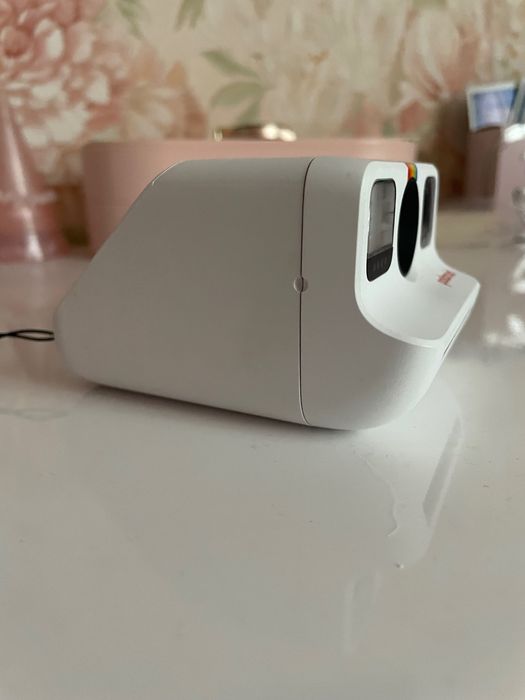 Фотоапарат POLAROID Go Gen 2 White  +фотопапір кольоровий, 16 фото