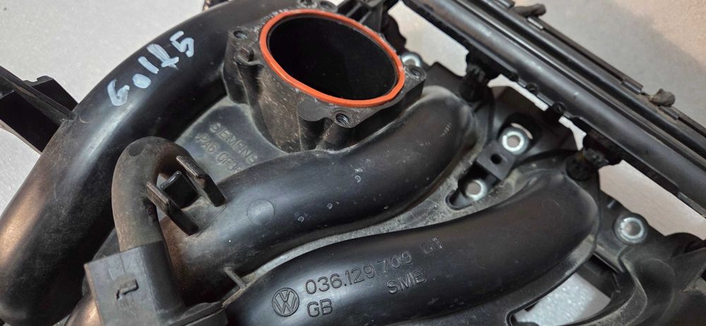Kolektor ssący wtryski Volkswagen Golf V 1.4 BUD