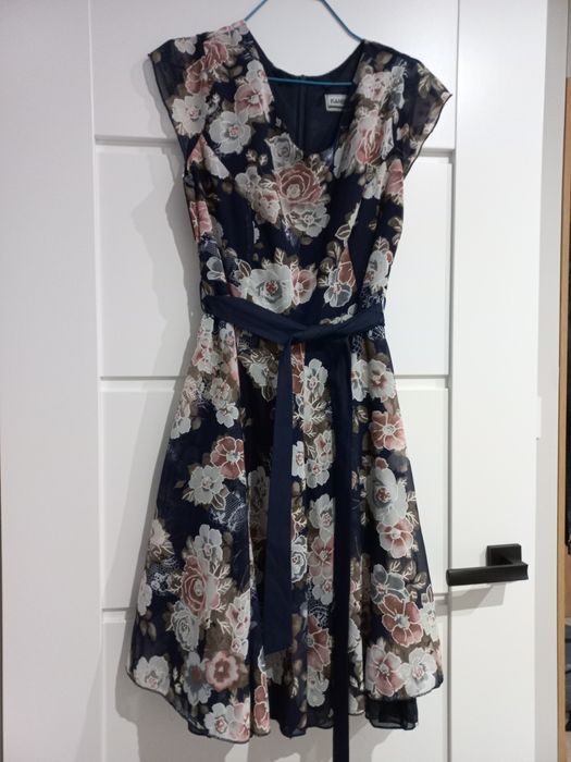 Sukienka letnia , piękny klosz, w pastelowych kolorach, jak na zdjeciu