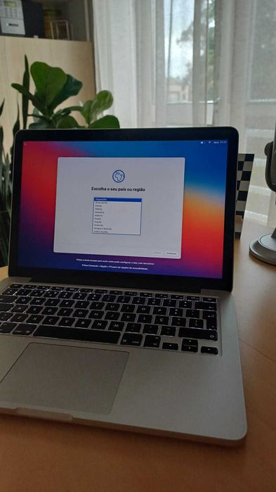 MacBook Pro Retina 13” (finais de 2013) - i5, 8 GB RAM, SSD 128 GB