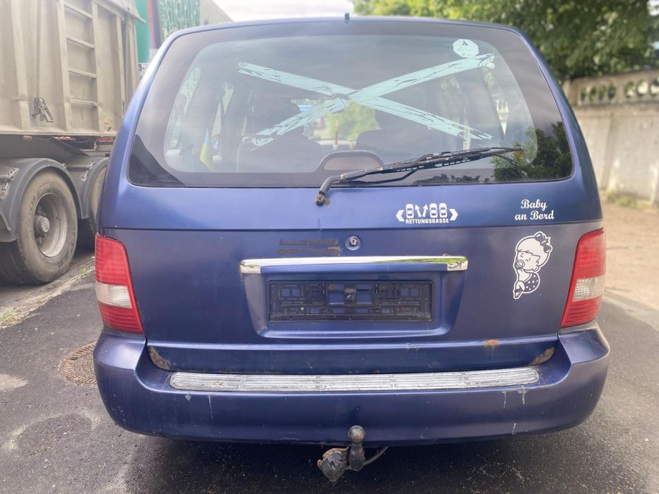 KIA Carnival 2.9 CRDi на повному ходу
