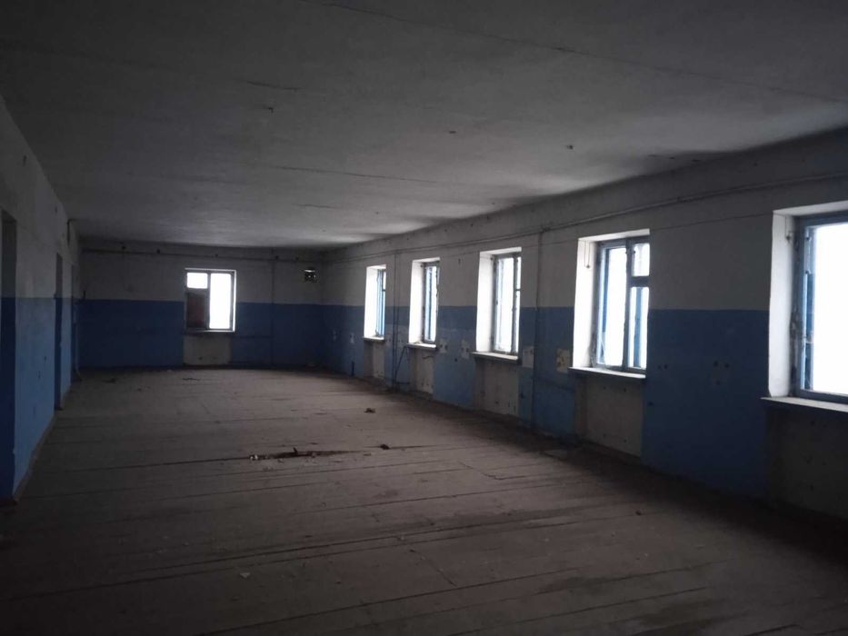 Нежитлова будівля 451,4 м2, 0,04 га, Радомишль, вул Міськради 12