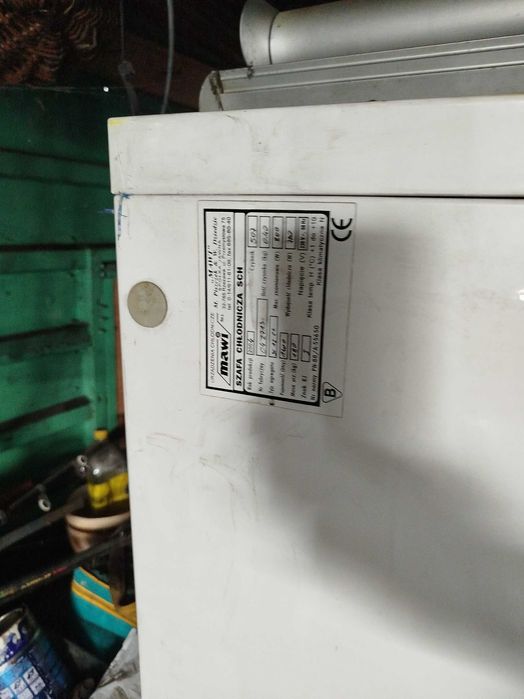 Syndyk sprzeda wyposażenie sklepu mięsnego