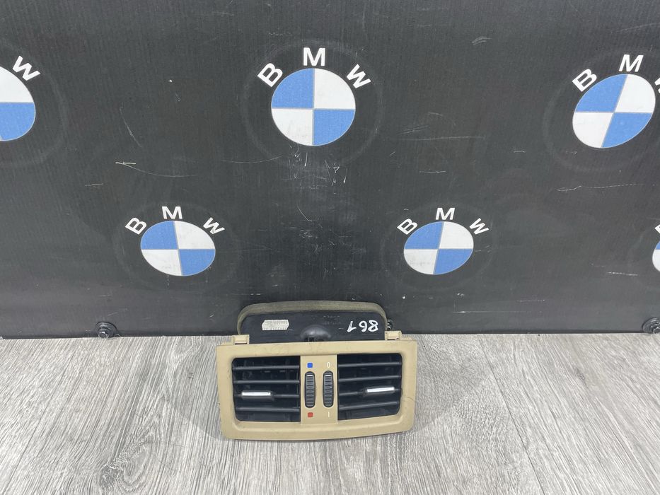 Дефлектор обдува салона задній BMW E60 E61 Код:1676