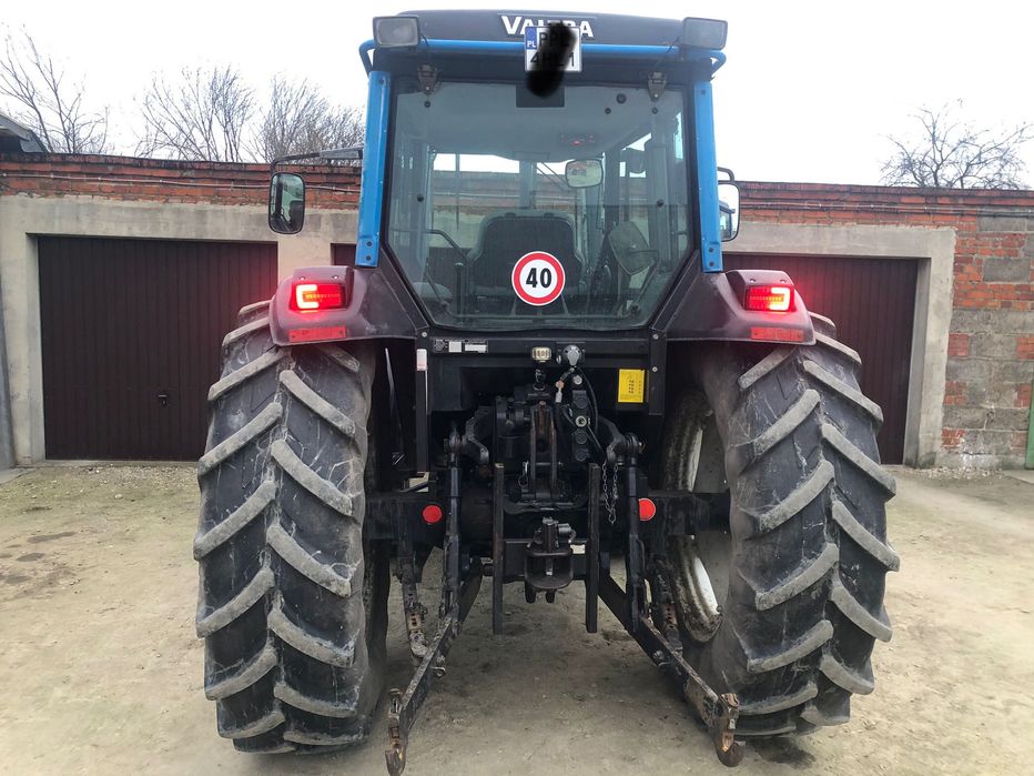 Traktor Valtra A95 Tuz wałek wom Tur
