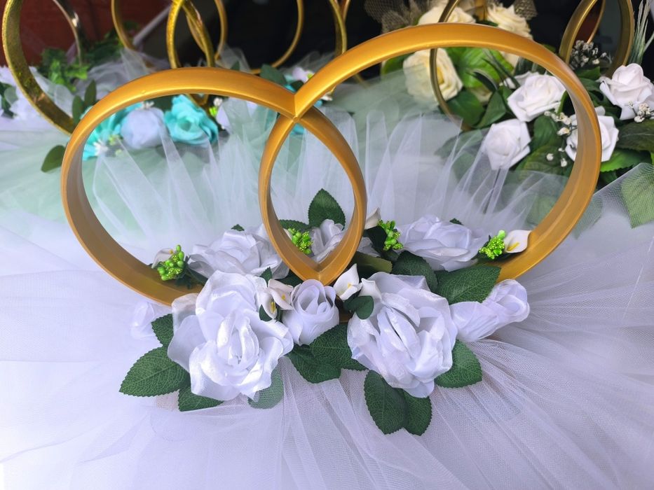 Кільця на машину на весілля, весільні прикраси на авто,кільця весільні