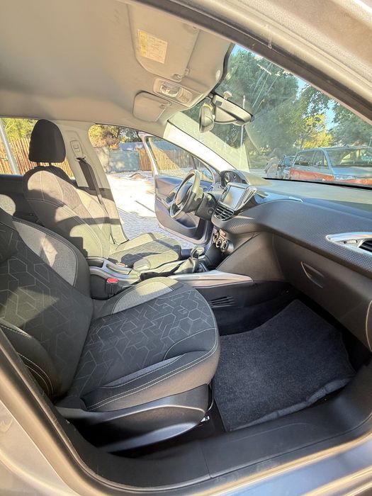 Peugeot 2008 — fotografia 3