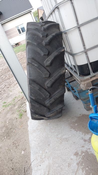 Opona 380 70 R24