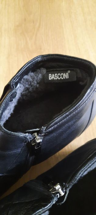 Продам  кожаные натуральные