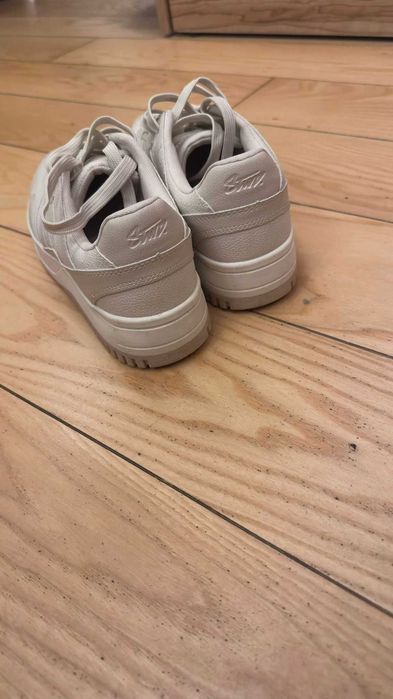 buty sportowe - damskie