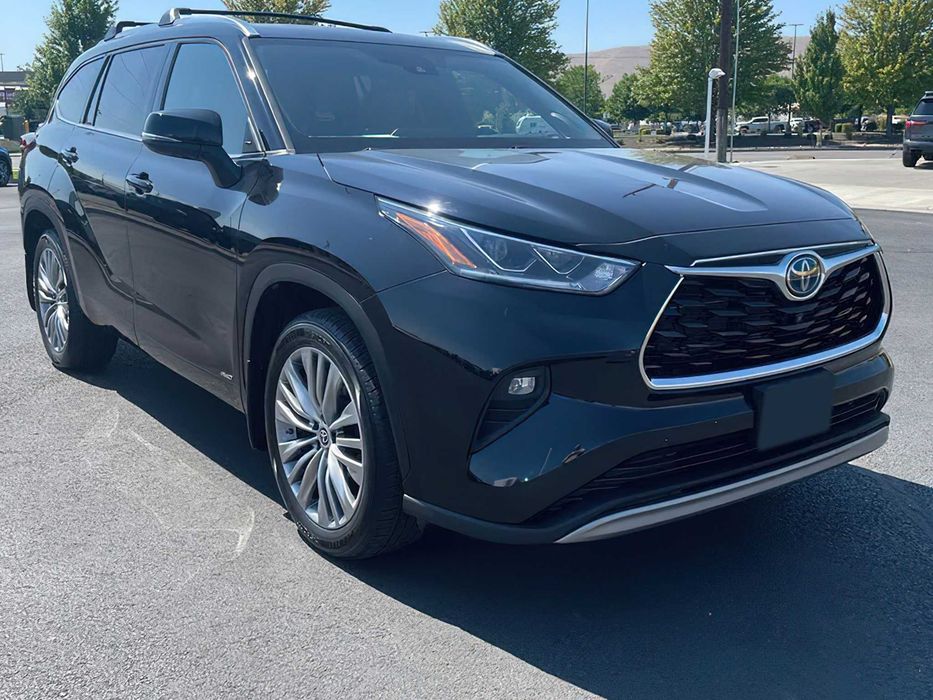 Toyota Highlander Hybrid Platinum      2022