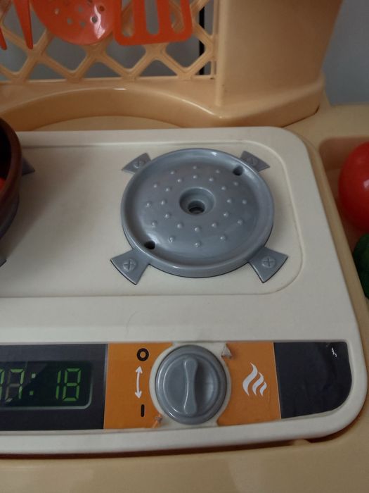 Кухня дитяча б/у  в гарному стані