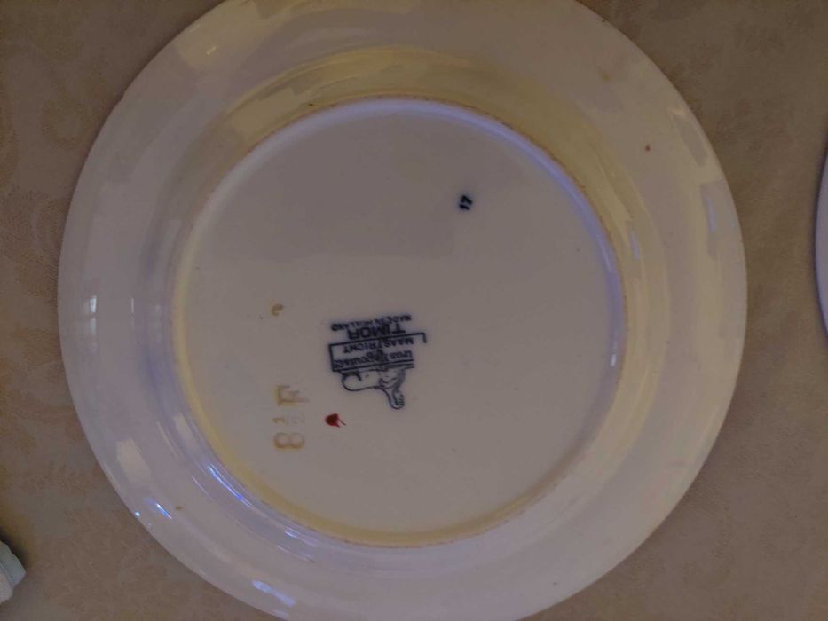 Pratos antigos Sacavém, Vista Alegre e Maastricht