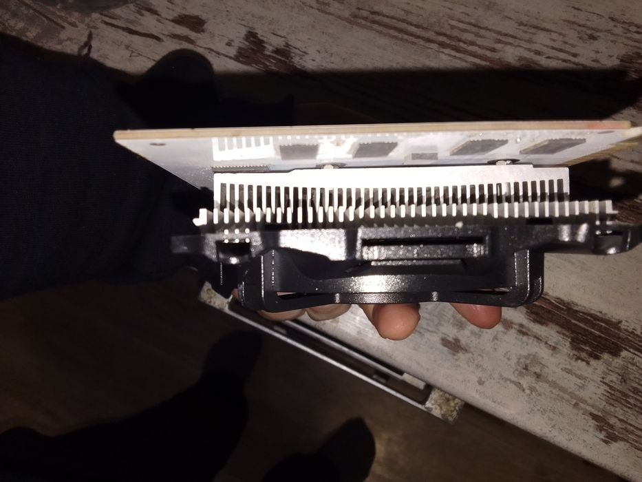 GT 730 2 GB рабочая