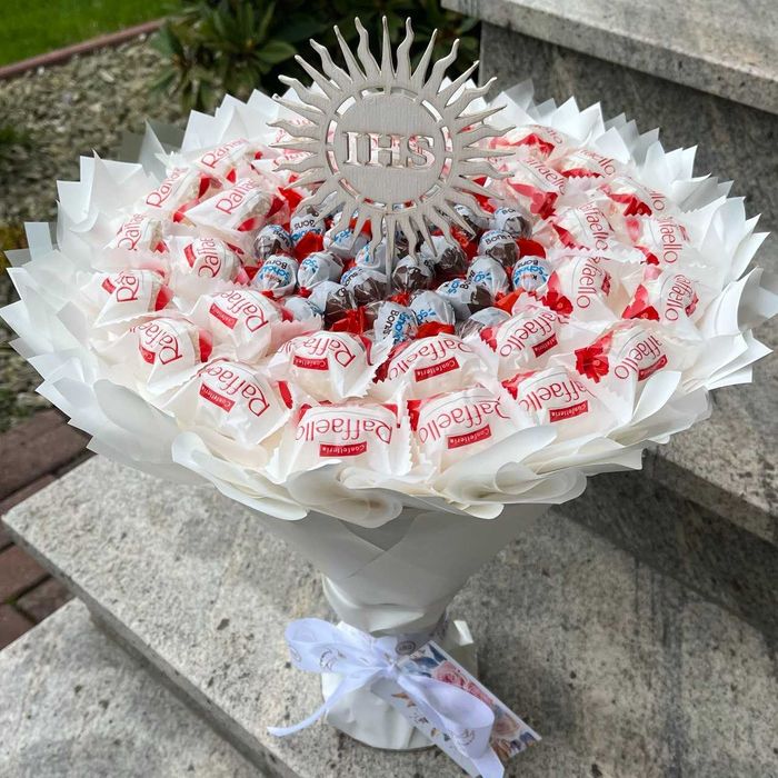 Bukiet ze słodyczy dla dziecka na Komunię. Prezent. Pamiątka Komunia