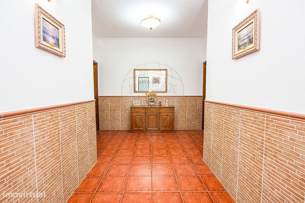 Moradia T4 para venda