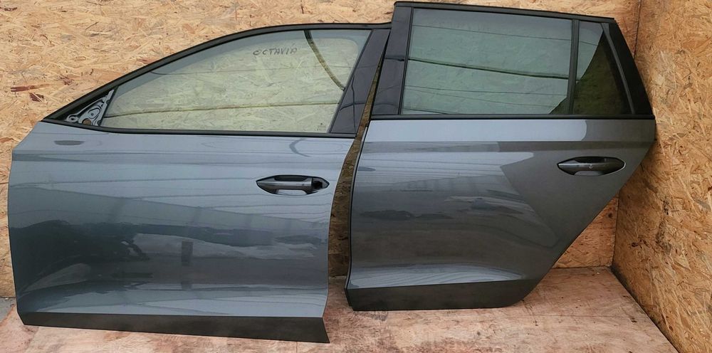 Двері до Skoda Octavia