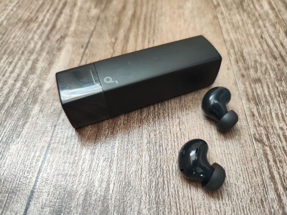 Навушники Soundcore by Anker A30i, б,у,  білі або чорні— оригінал.