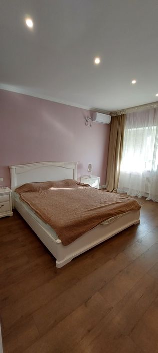 Аренда  уютного  дома  в кооперативе  , 5 соток  , 170м , море , парк