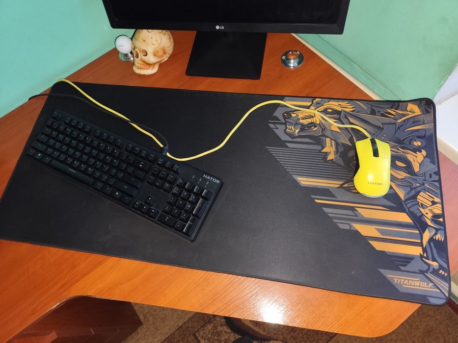 Мишка комп'ютерна Hator pulsar essential HTM 308 КИЛИМ XL у ПОДАРУНОК