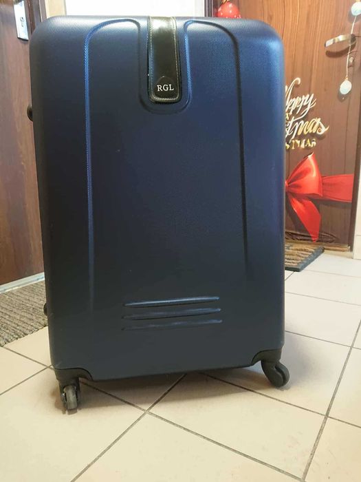 Luksusowa walizka renomowanej firmy RGL -duża