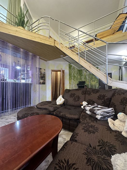 Продам Фасадный Дом на 10 Фонтана