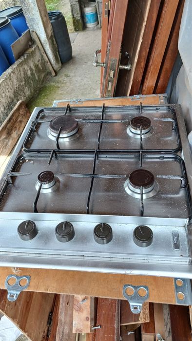 Placa de fogão com 4 bocas (marca Teka)