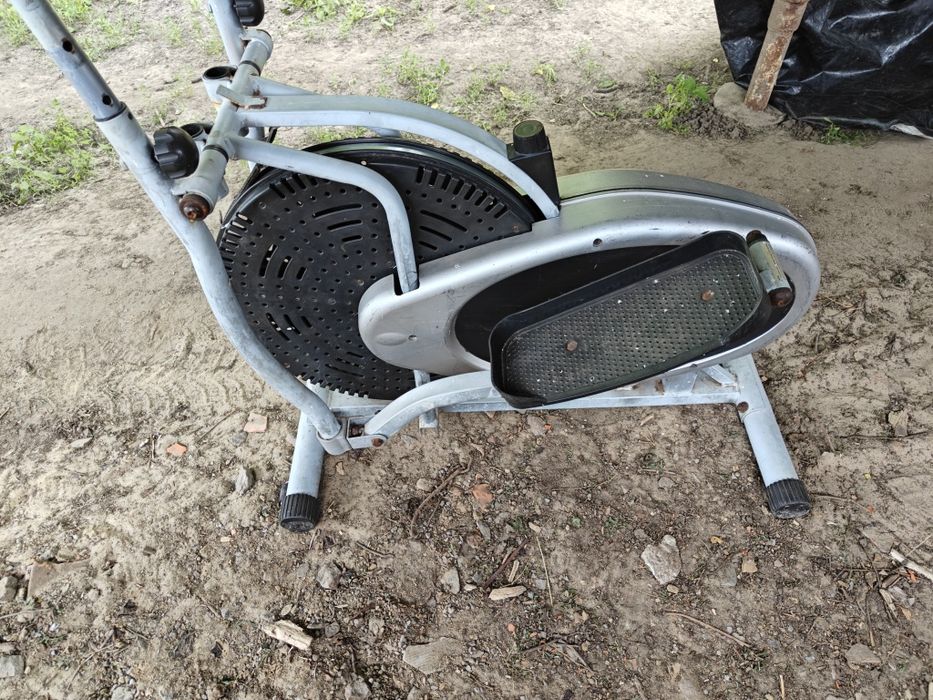 Тренажер орбітрек