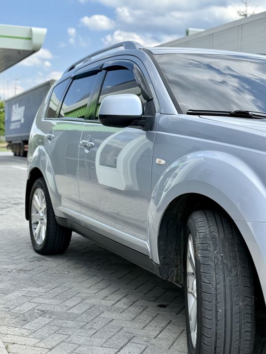 Mitsubishi Outlander 2.4 газ/бензин 4WD | 2008