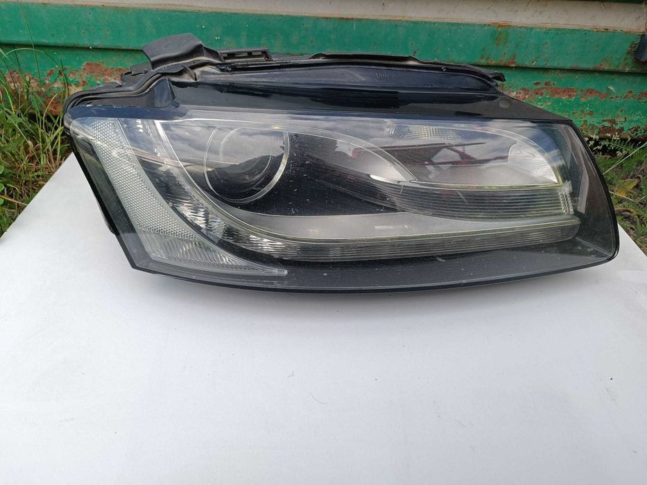 AUDI A5 8T Prawa lampa przód PRZEDNIA BI-XENON 8T0941004L