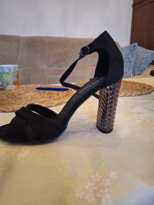 NOWE buty damskie r.40