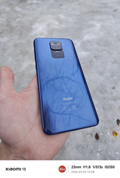 Продам Redmi note 9    4/64    состояние 8/10