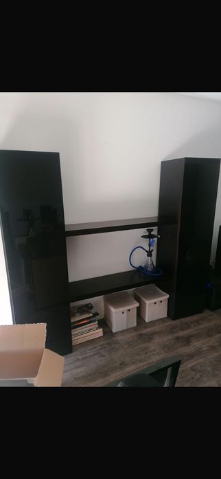 Estante/Móvel de Sala Moderno Preto Brilhante – 100€ Negociável