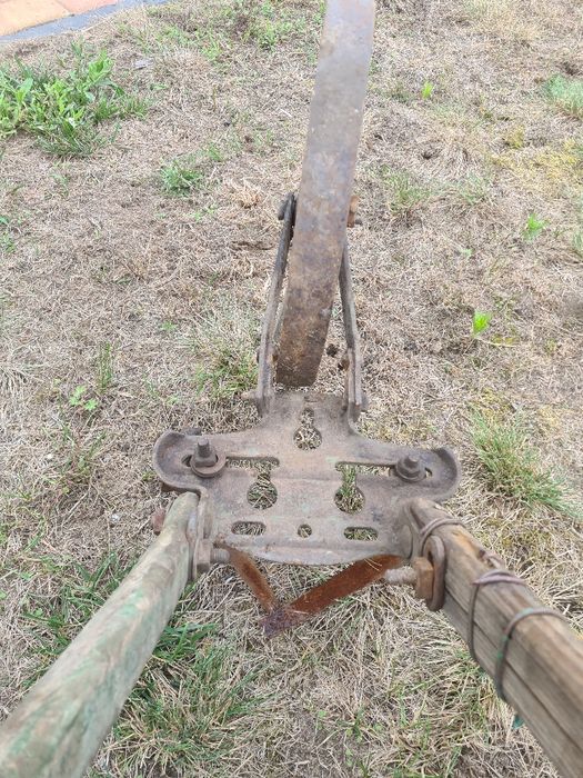 Opielacz ręczny na kółku